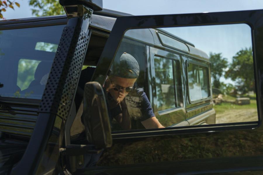 Детали экстерьера Land Rover Defender 110 by Ares Design 2018 года  (фото 16 из 40)